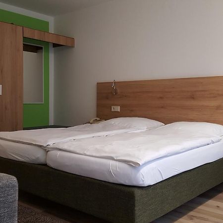 Gaestehaus Ruh - Non-Smoking Freiburg im Breisgau Eksteriør billede
