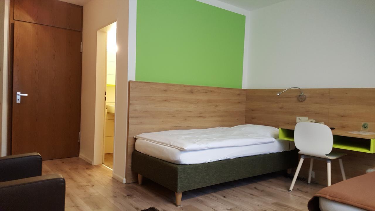 Gaestehaus Ruh - Non-Smoking Freiburg im Breisgau Eksteriør billede