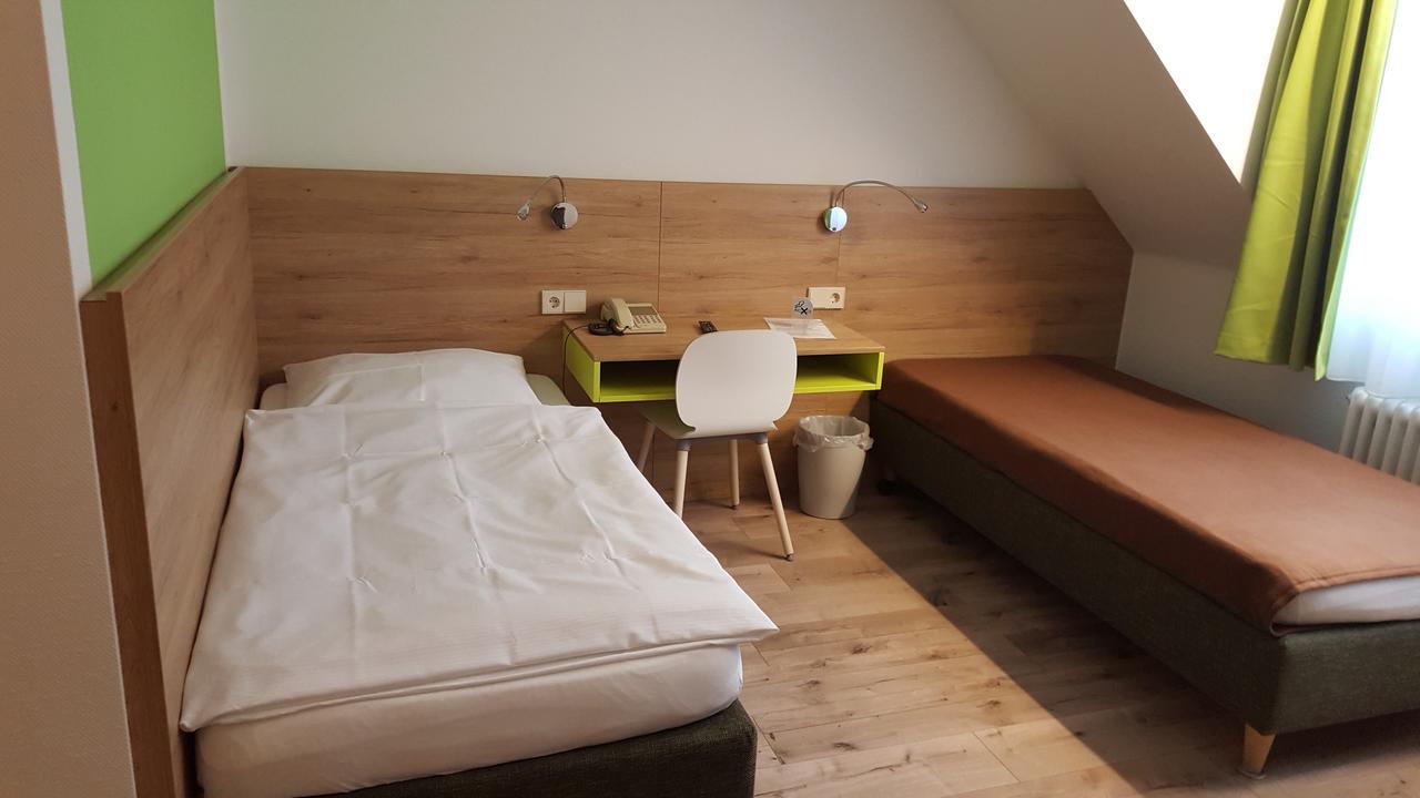 Gaestehaus Ruh - Non-Smoking Freiburg im Breisgau Eksteriør billede